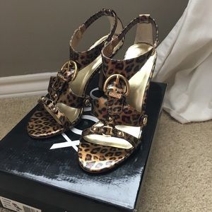 Leapord print heels
